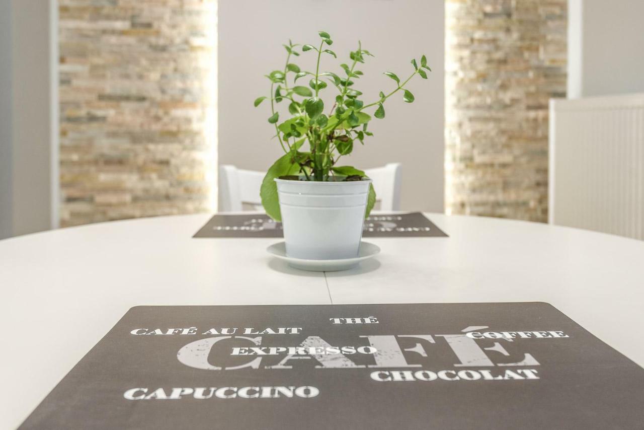 Apartament 48M W Centrum Grojca Grojec  ภายนอก รูปภาพ