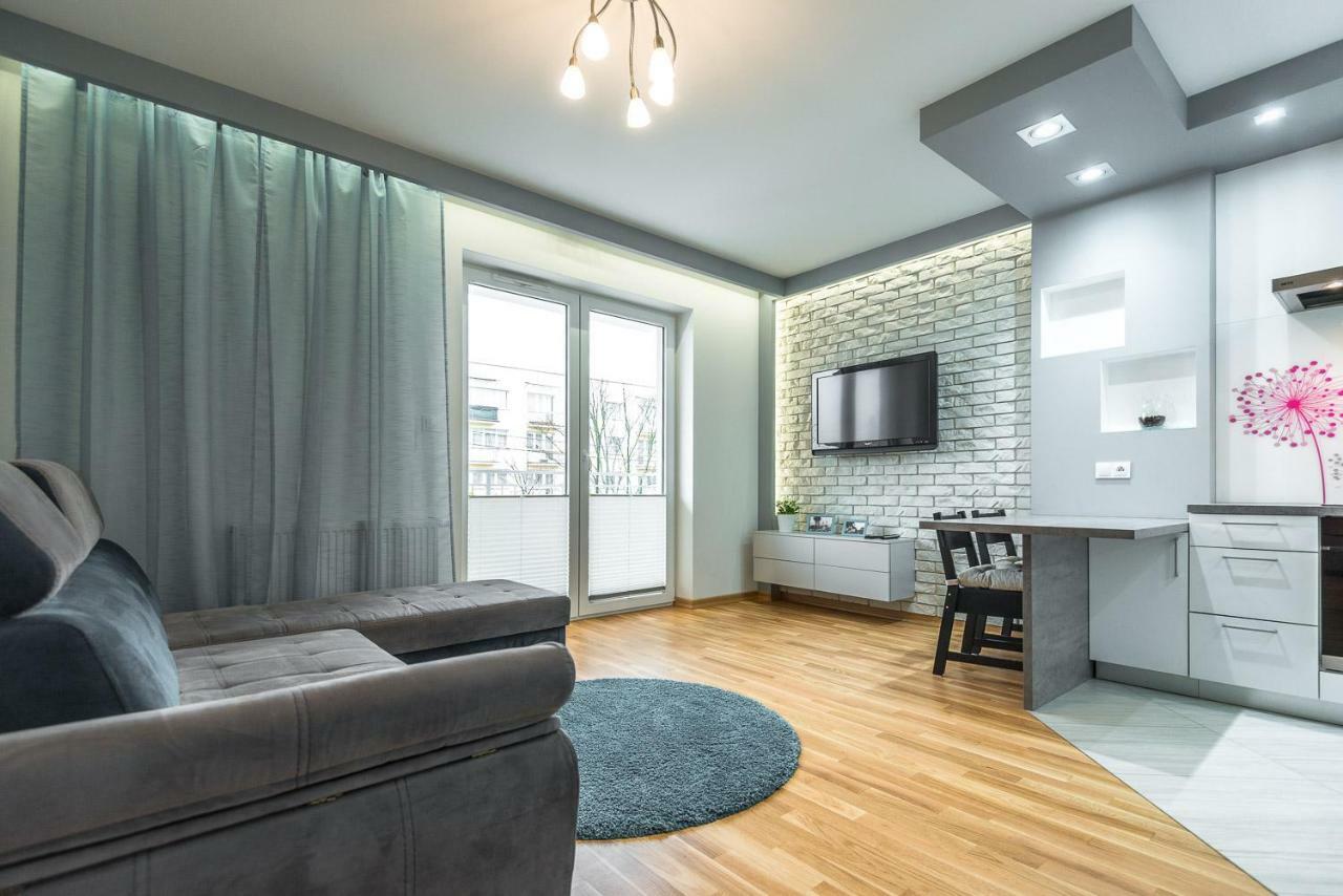 Apartament 48M W Centrum Grojca Grojec  ภายนอก รูปภาพ